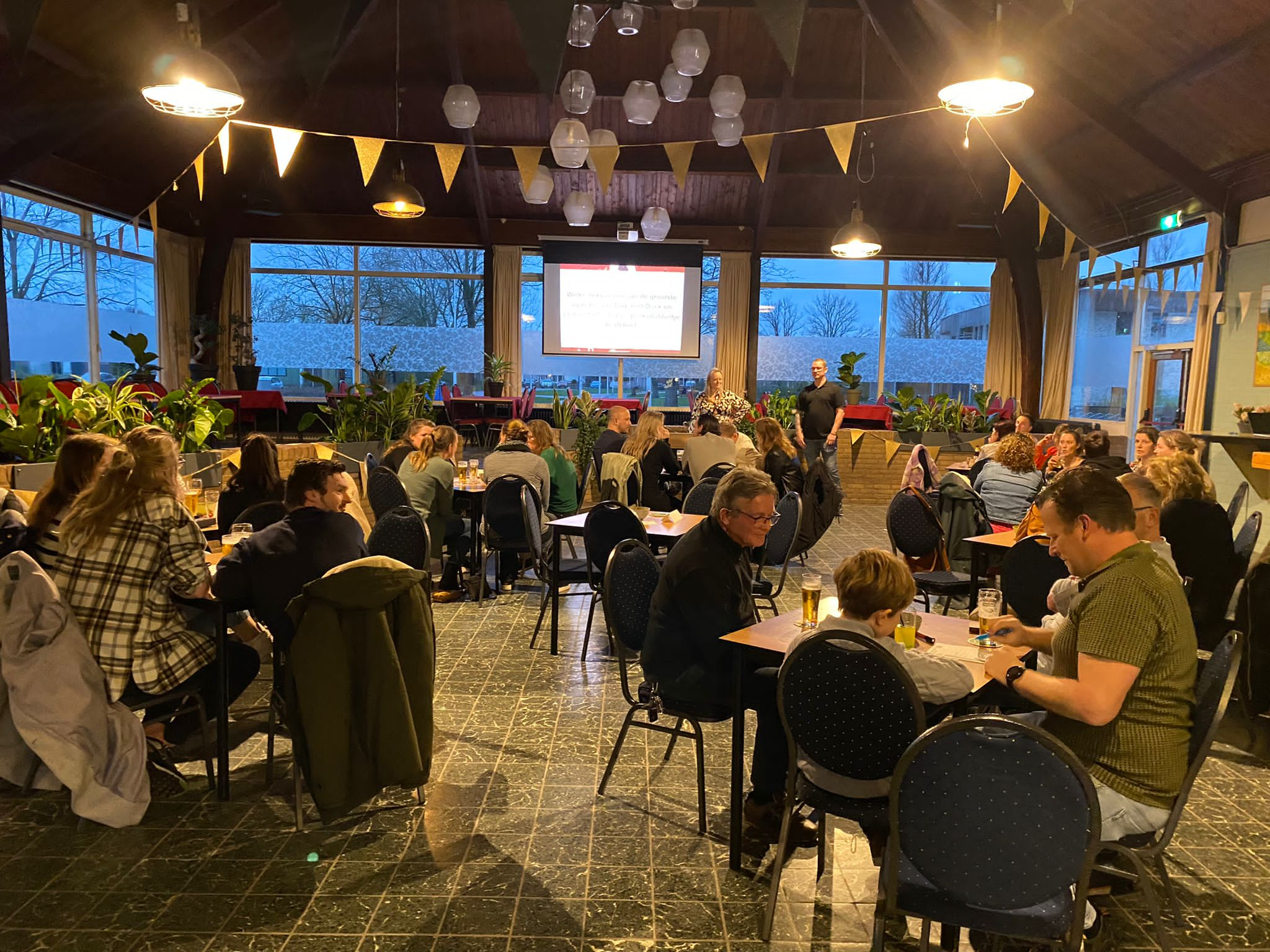 Twee pubquizzen in Buurthuis Hornmeer